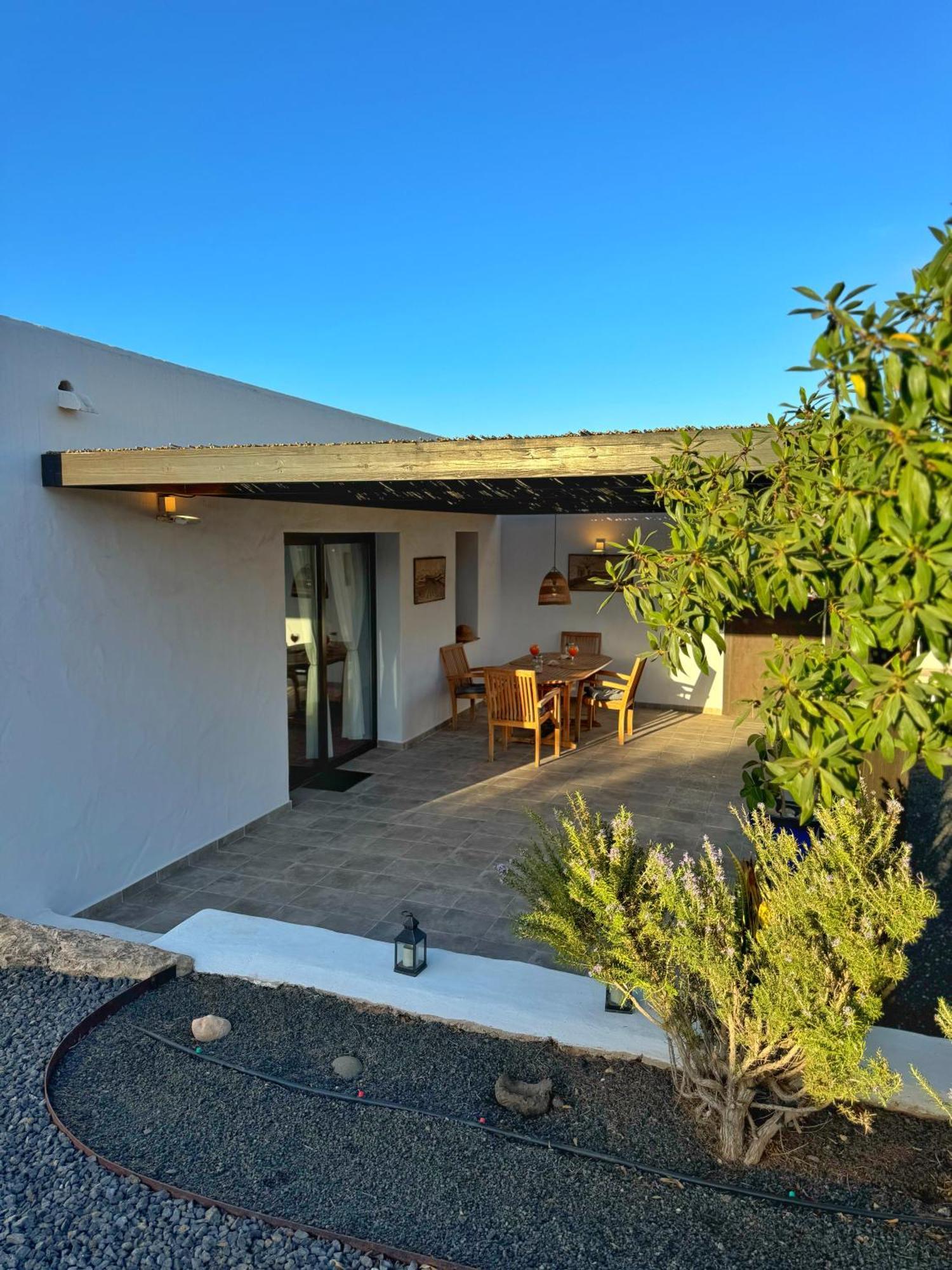 Casa Marisa With Heated Pool & Garden Villa Тиндая Екстериор снимка