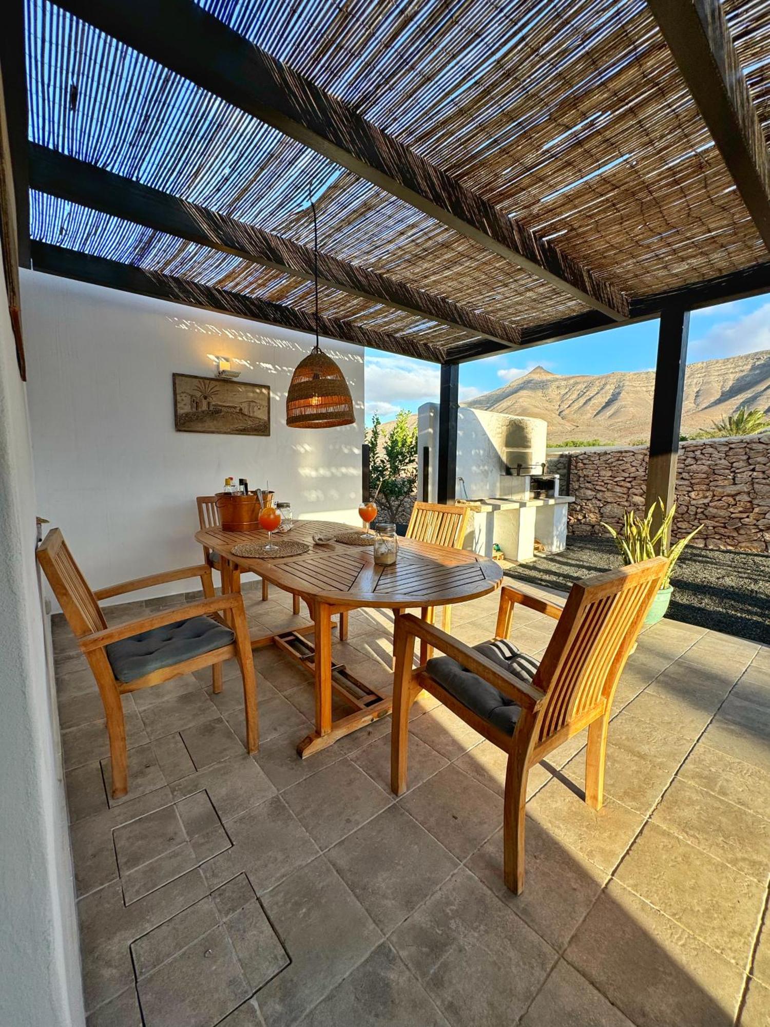 Casa Marisa With Heated Pool & Garden Villa Тиндая Екстериор снимка