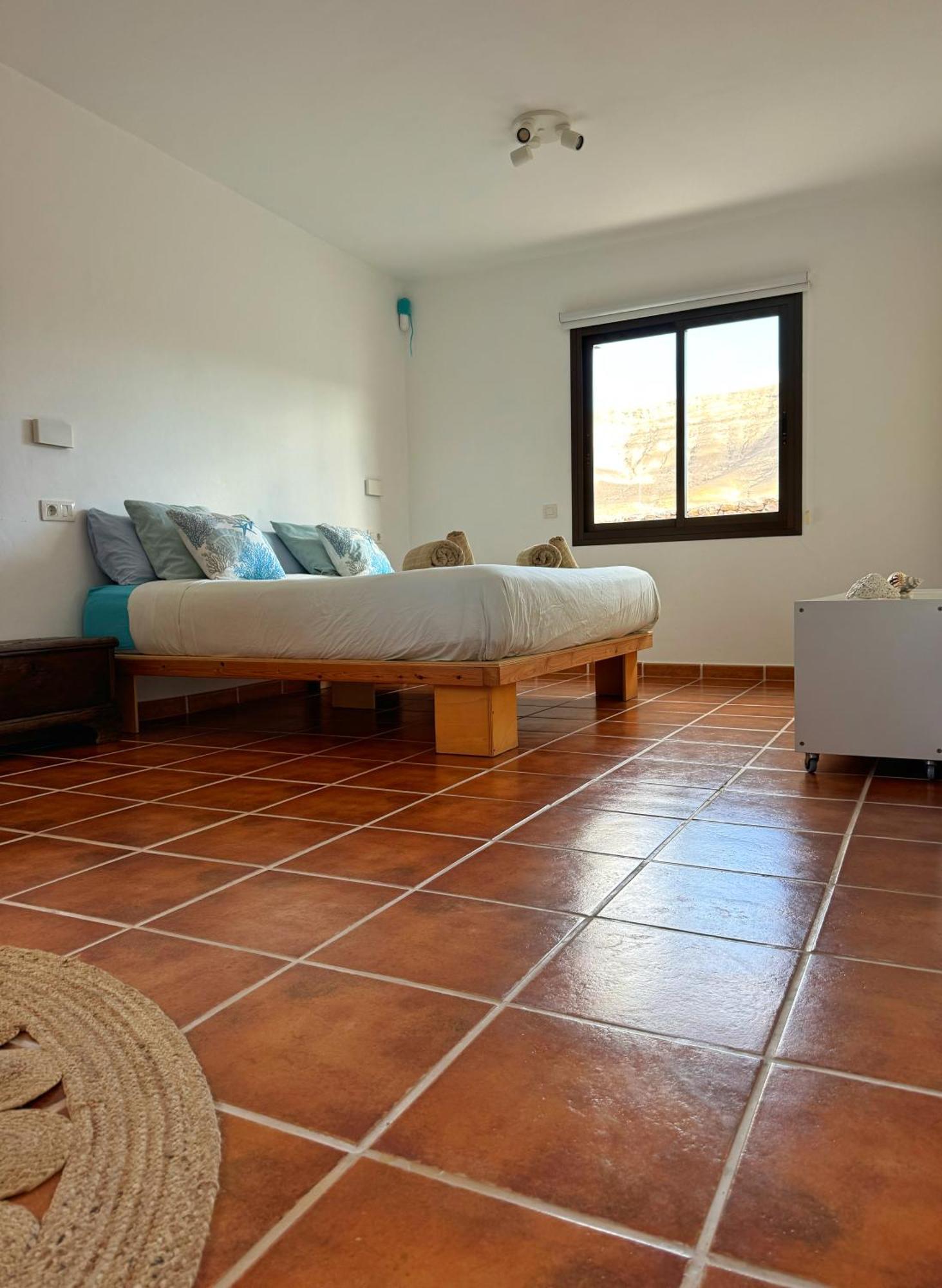 Casa Marisa With Heated Pool & Garden Villa Тиндая Екстериор снимка